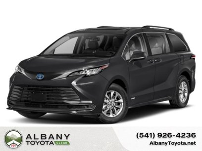 New 2025 Toyota Sienna LE