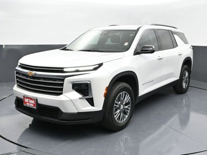 Used 2024 Chevrolet Traverse LT