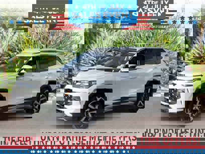 New 2025 Volkswagen Tiguan SE