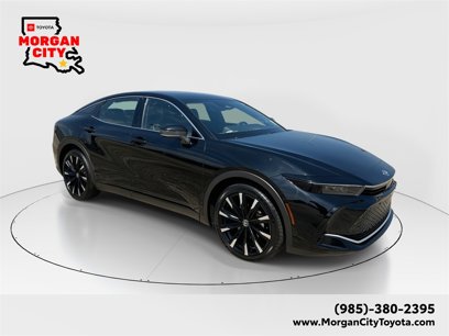 Used 2023 Toyota Crown Platinum