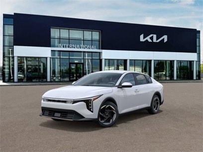 New 2025 Kia K4 EX