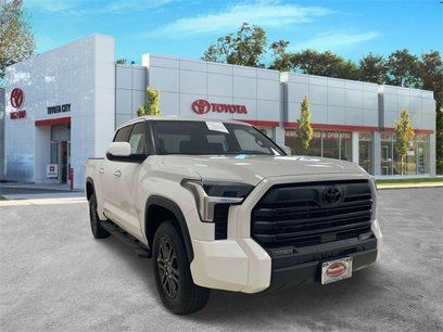 New 2025 Toyota Tundra SR5