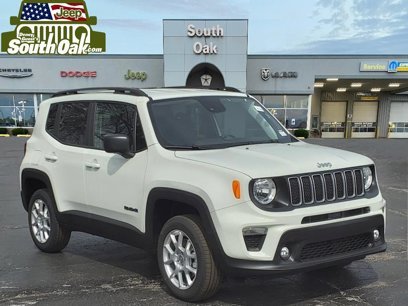New 2023 Jeep Renegade Latitude w/ Premium Group