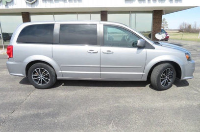 Used 2017 Dodge Grand Caravan SE