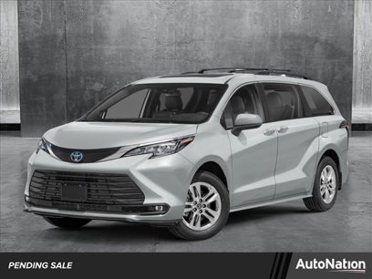 New 2025 Toyota Sienna XLE Woodland Edition