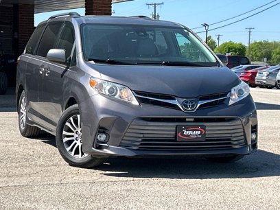 Used 2019 Toyota Sienna XLE