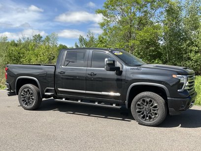 Used 2025 Chevrolet Silverado 2500 High Country w/ Technology Package