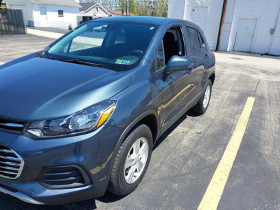 Used 2022 Chevrolet Trax LS w/ Tint and Cruise Package