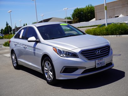 Used 2017 Hyundai Sonata SE
