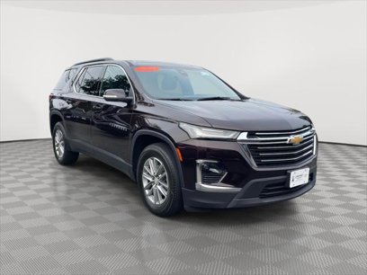 Used 2023 Chevrolet Traverse LT