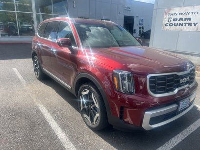 Used 2024 Kia Telluride S w/ S Sunroof Package