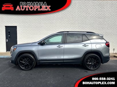 Used 2024 GMC Terrain SLE w/ Driver Convenience Package