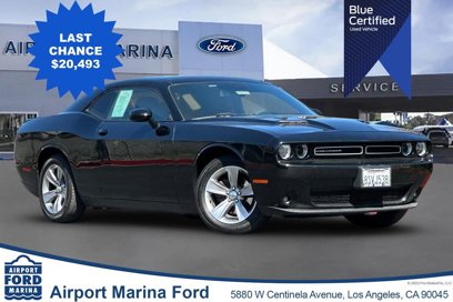 Used 2020 Dodge Challenger SXT w/ Driver Convenience Group