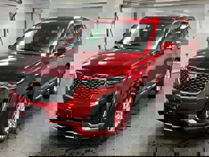 New 2025 Cadillac XT6 Luxury