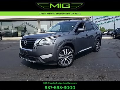 Used 2022 Nissan Pathfinder Platinum w/ Cargo Package