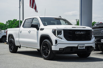 Used 2023 GMC Sierra 1500 Elevation w/ LPO, Elevation Black Package