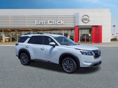 New 2025 Nissan Pathfinder SV