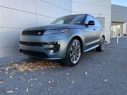 New 2025 Land Rover Range Rover Sport Dynamic SE
