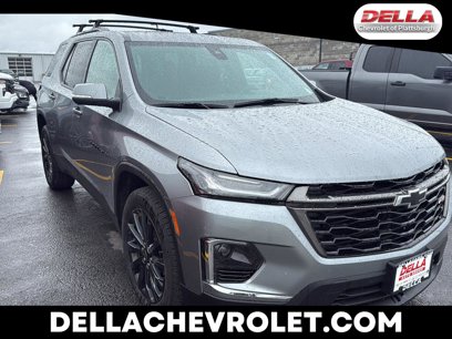 Used 2023 Chevrolet Traverse RS