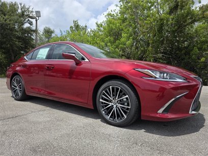 New 2025 Lexus ES 350 w/ Premium Package