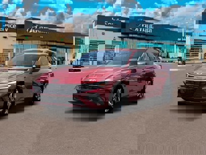 New 2025 Hyundai Elantra SEL