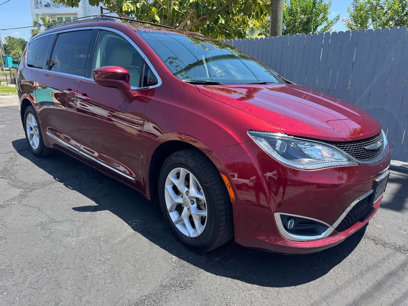 Used 2017 Chrysler Pacifica Touring-L w/ Tire & Wheel Group