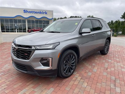Used 2023 Chevrolet Traverse RS