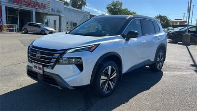 New 2025 Nissan Rogue SL w/ SL Premium Package