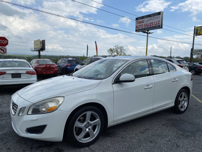 Used 2012 Volvo S60 T5 w/ Climate Pkg