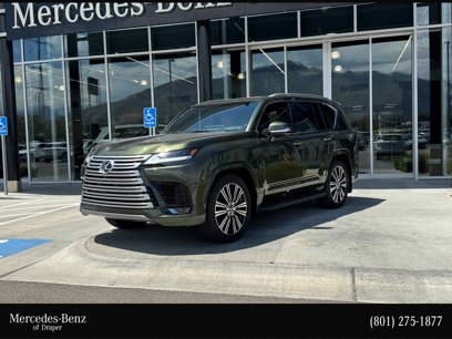 Used 2024 Lexus LX 600 4WD w/ Luxury Package