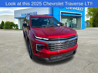 New 2025 Chevrolet Traverse LT w/ Enhanced Driving Package