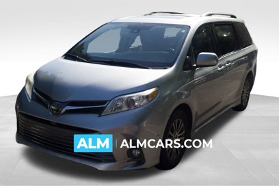 Used 2020 Toyota Sienna XLE