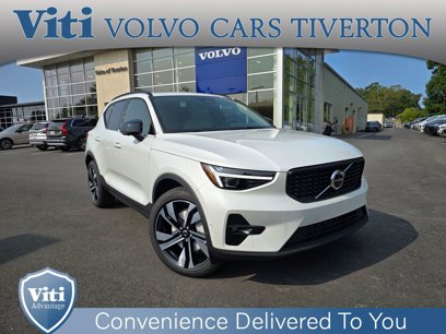 New 2025 Volvo XC40 B5 Ultra w/ Climate Package