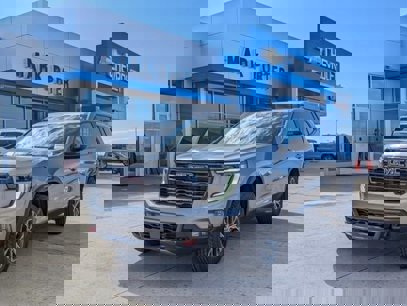 New 2025 GMC Acadia AT4