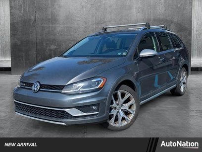 Used 2018 Volkswagen Golf SE