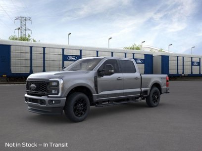 New 2025 Ford F250 XLT w/ Black Appearance Package