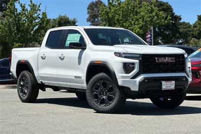 New 2025 GMC Canyon Elevation w/ Convenience Package