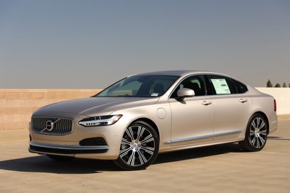 New 2024 Volvo S90 T8 Ultimate w/ Lounge Package