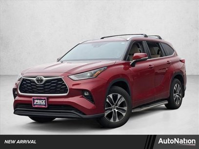 Used 2021 Toyota Highlander XLE