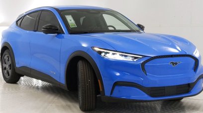 New 2023 Ford Mustang Mach-E Select w/ Comfort Package Lite