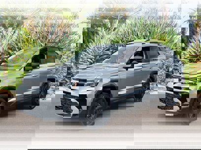 New 2025 Volkswagen Taos S