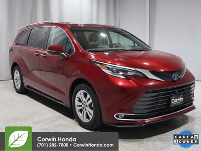 Used 2023 Toyota Sienna Platinum