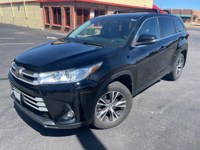 Used 2017 Toyota Highlander LE