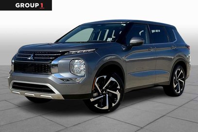 Used 2024 Mitsubishi Outlander SE