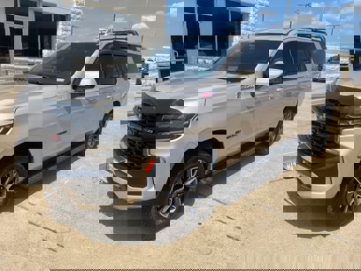 Used 2023 Chevrolet Suburban Z71 w/ Luxury Package