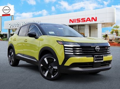 New 2025 Nissan Kicks SR w/ Illumination Package