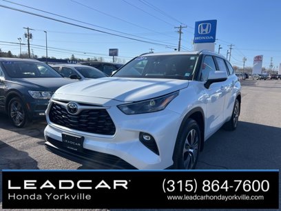 Used 2023 Toyota Highlander XLE