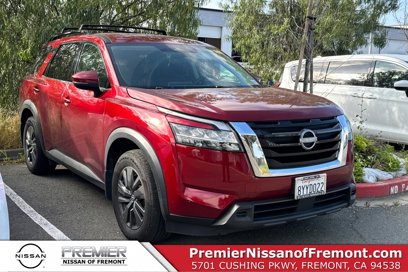 Certified 2022 Nissan Pathfinder SV