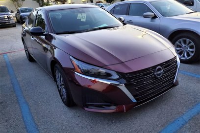 Used 2025 Nissan Altima 2.5 SV