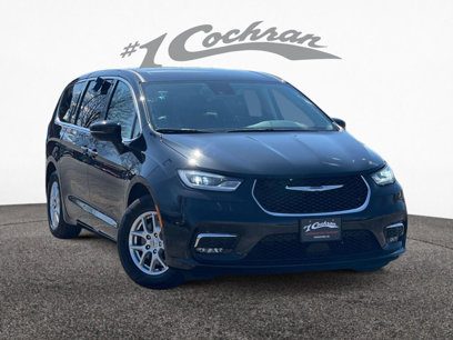 Used 2023 Chrysler Pacifica Touring-L